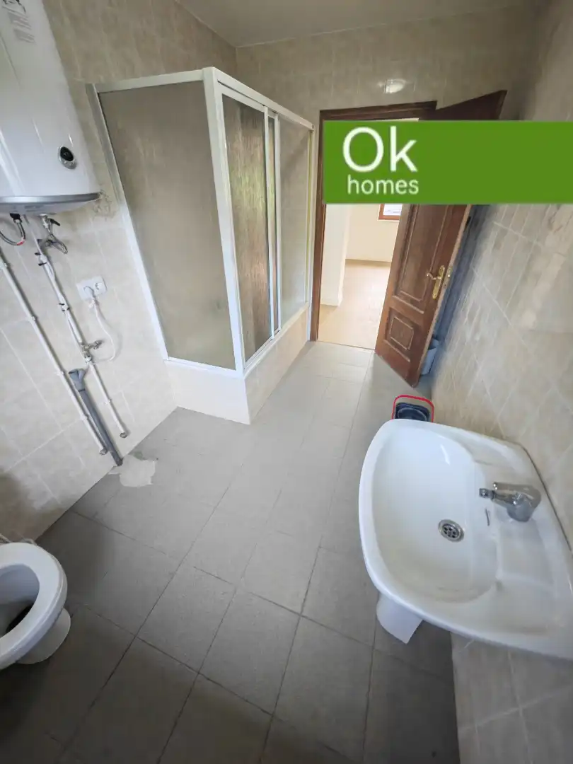 Baño de Casa o chalet en venta en Sobrado (A Coruña) con Jardín privado, Terraza y Balcón
