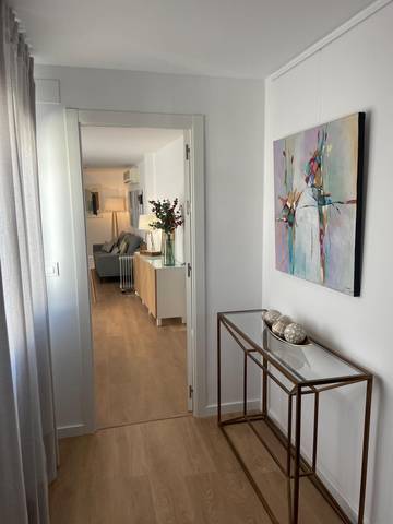 Piso en Venta en Calle Leiría en Triana Este