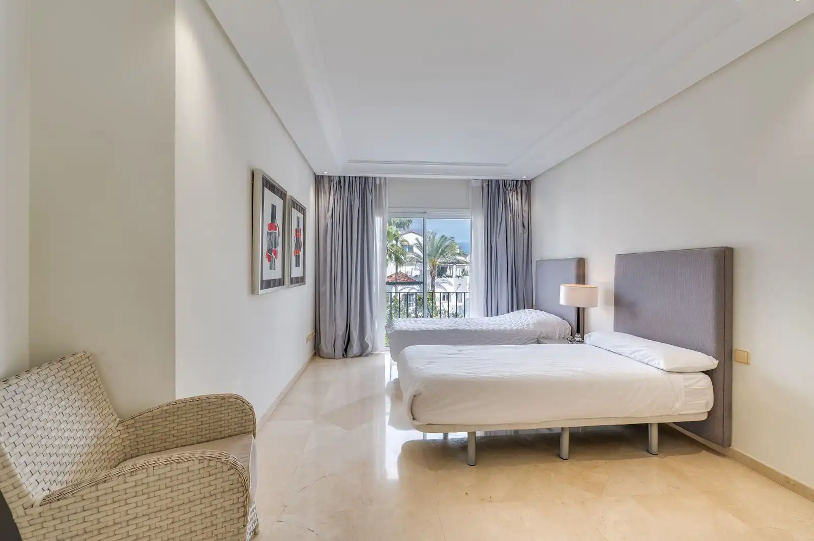 Bedroom of Duplexes for rent in Marbella  with Air Conditioner, Furnished and TV