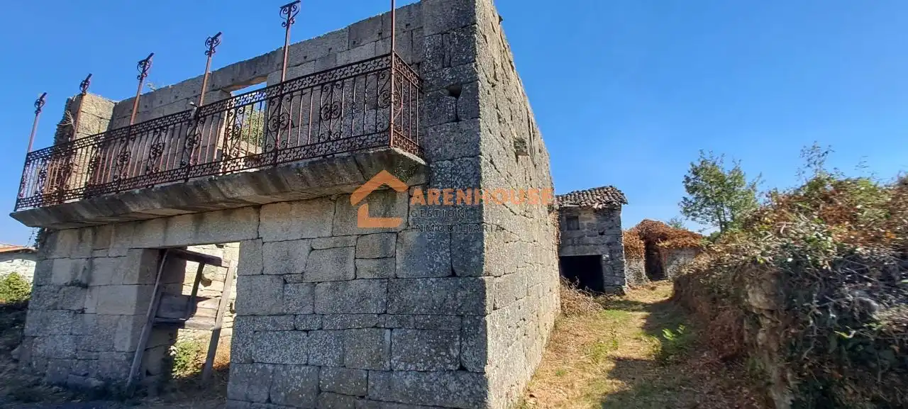 House with terrace for sale in Baños de Molgas
