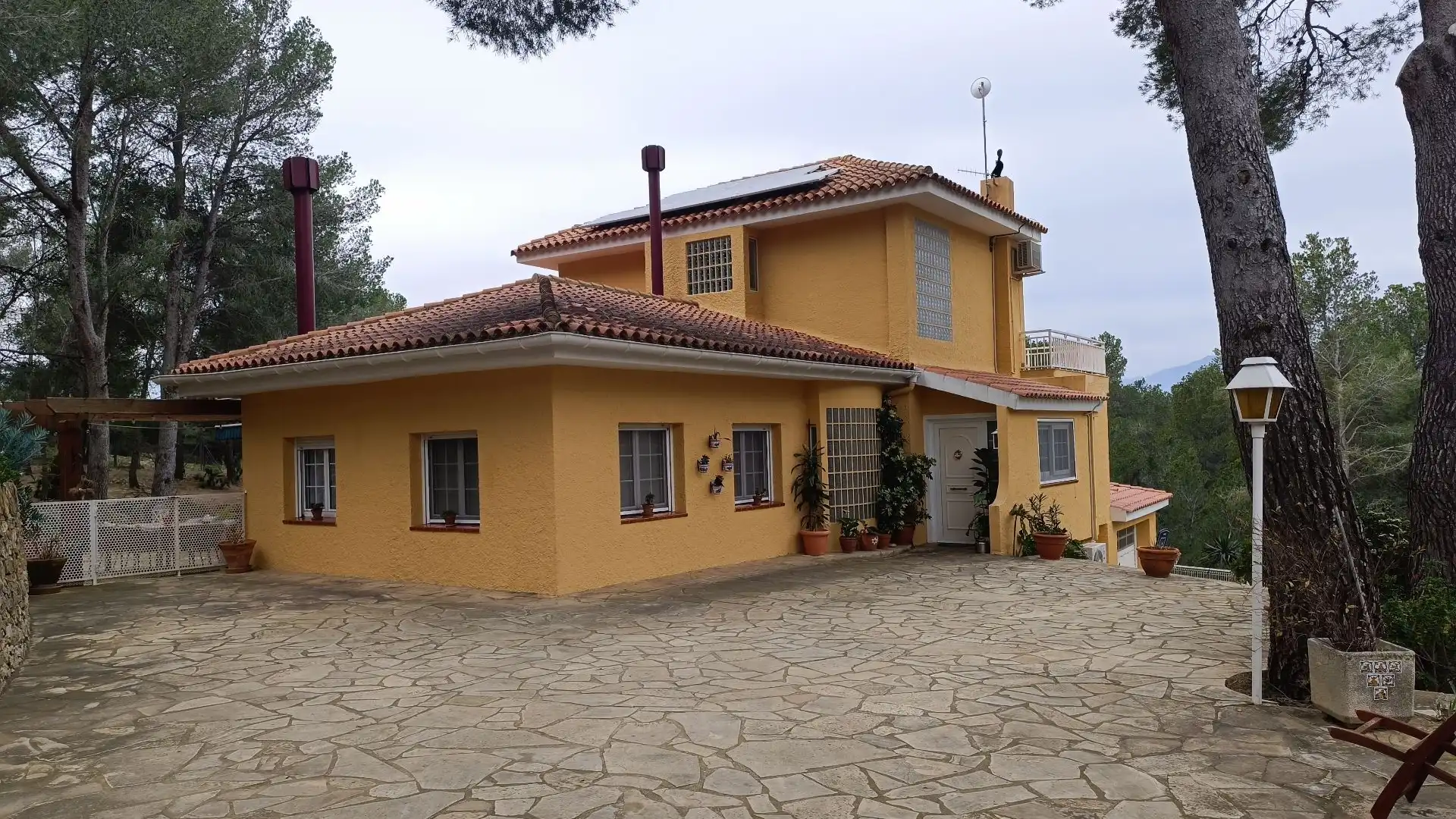 Vista exterior de Casa o xalet en venda en Tortosa amb Aire condicionat, Calefacció i Jardí privat