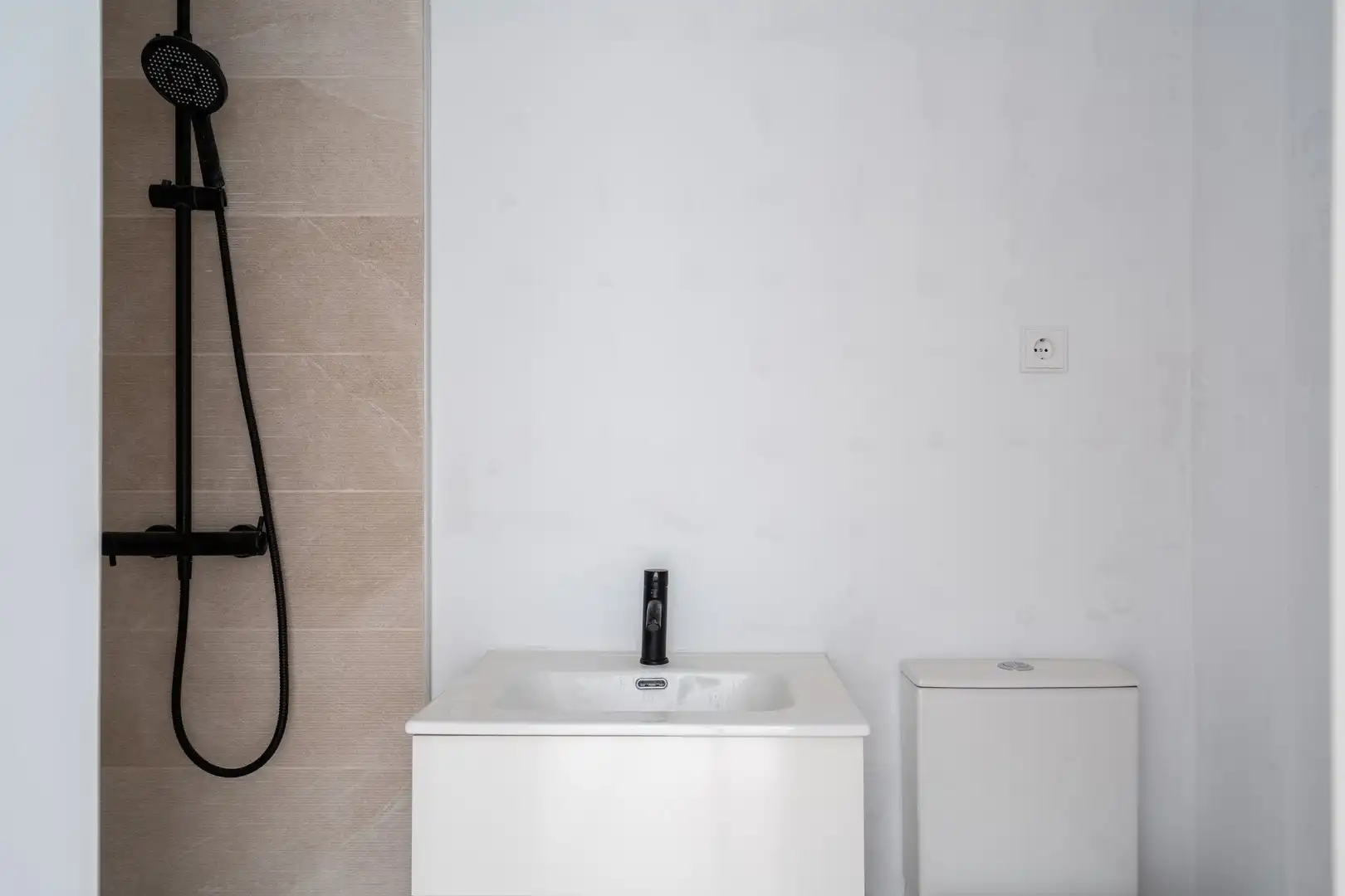 Bany de Apartament en venda en Fuengirola amb Terrassa