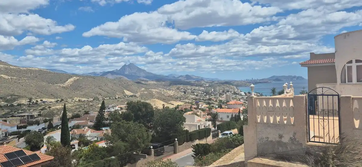 Casa aparellada amb terrassa en venda a Carrer del Cabeçó d'Or, imagen 3