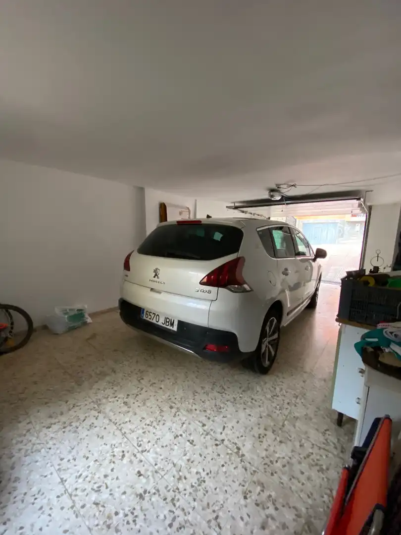 Aparcament de Casa o xalet en venda en Guadix amb Terrassa i Moblat