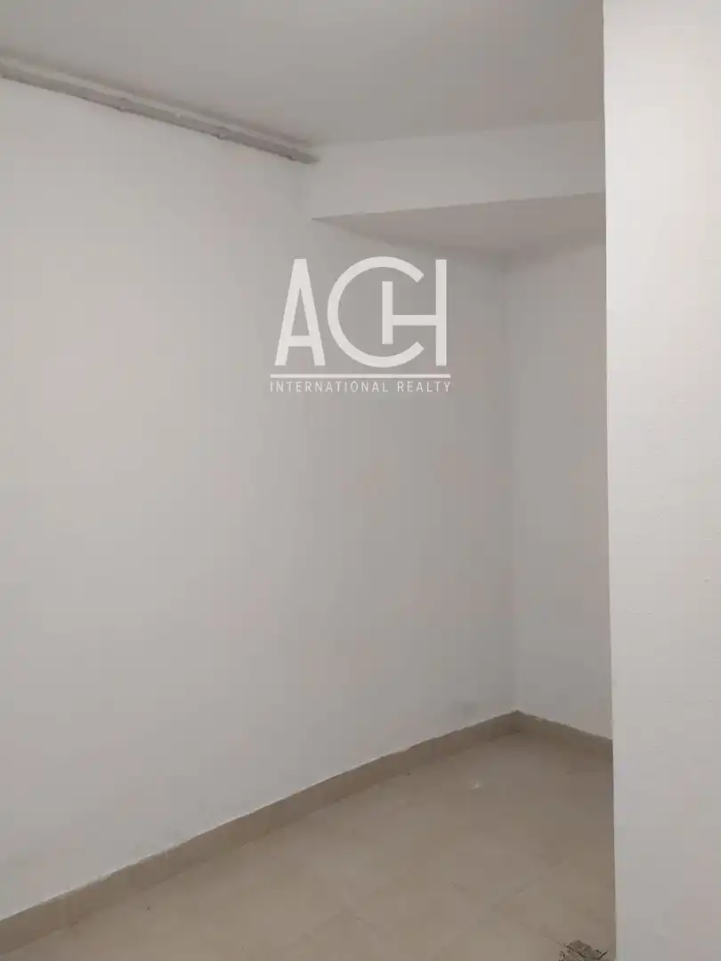 Storage room for rent in Usategui
