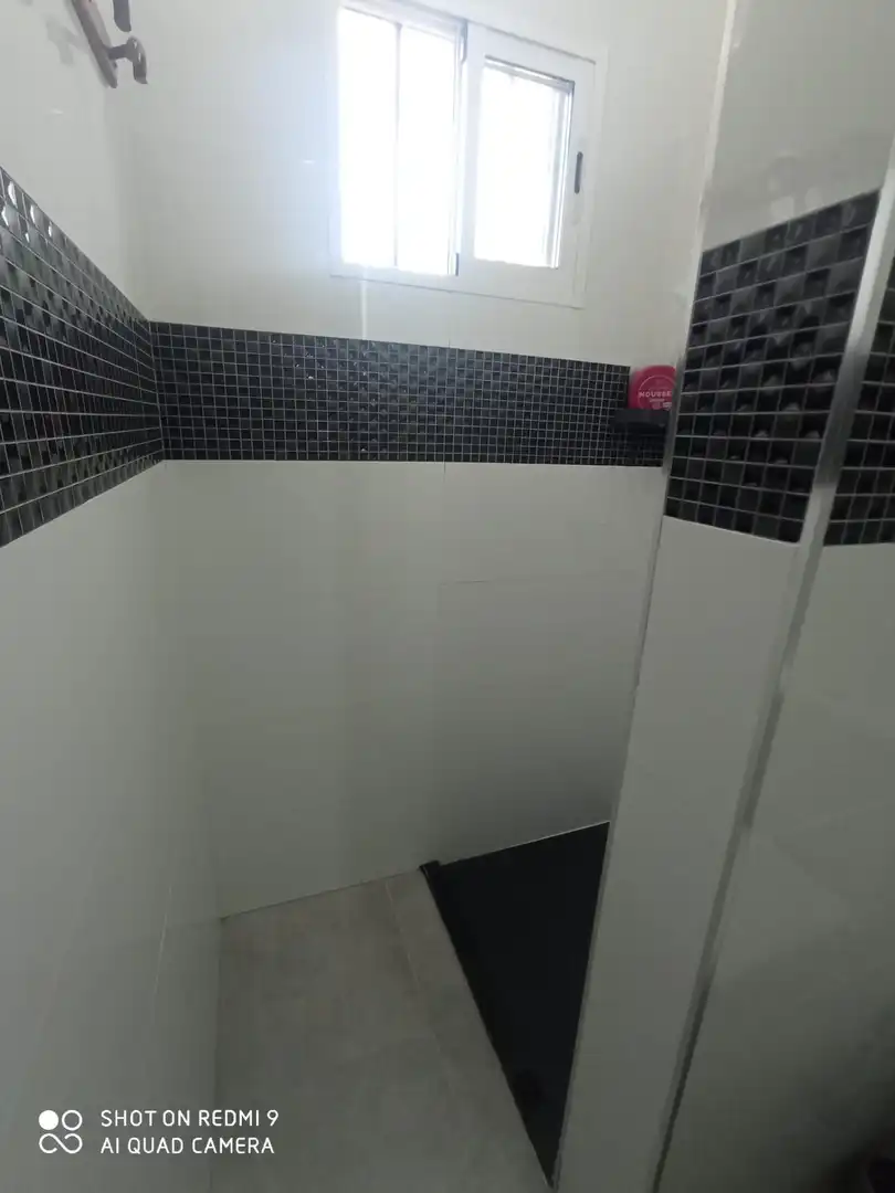 Bany de Casa o xalet en venda en Puerto Real amb Jardí privat, Piscina i Alarma
