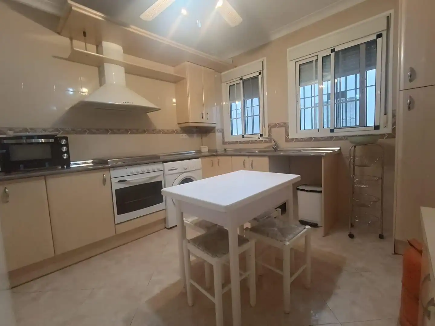 Wohnung zur Miete in Calle Lamarque de Novoa, Cruz Roja