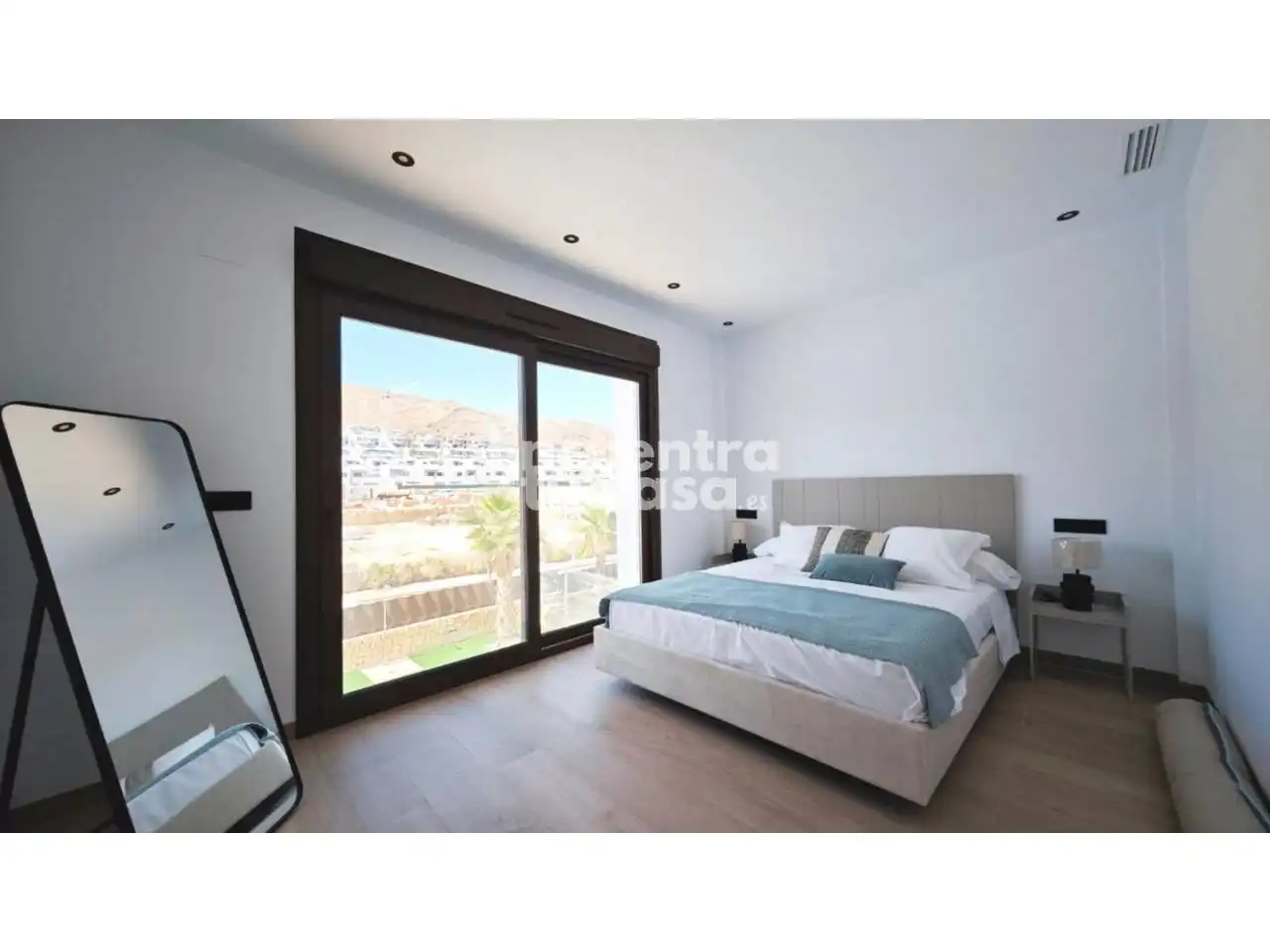 Villa mit Pool zum Verkauf in Calle Equador, imagen 17