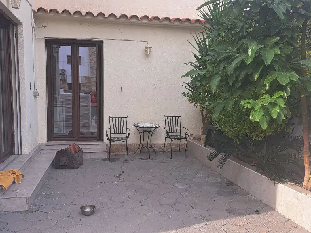 Maison mitoyenne avec jardin à vendre à Avinguda de la Generalitat 8
