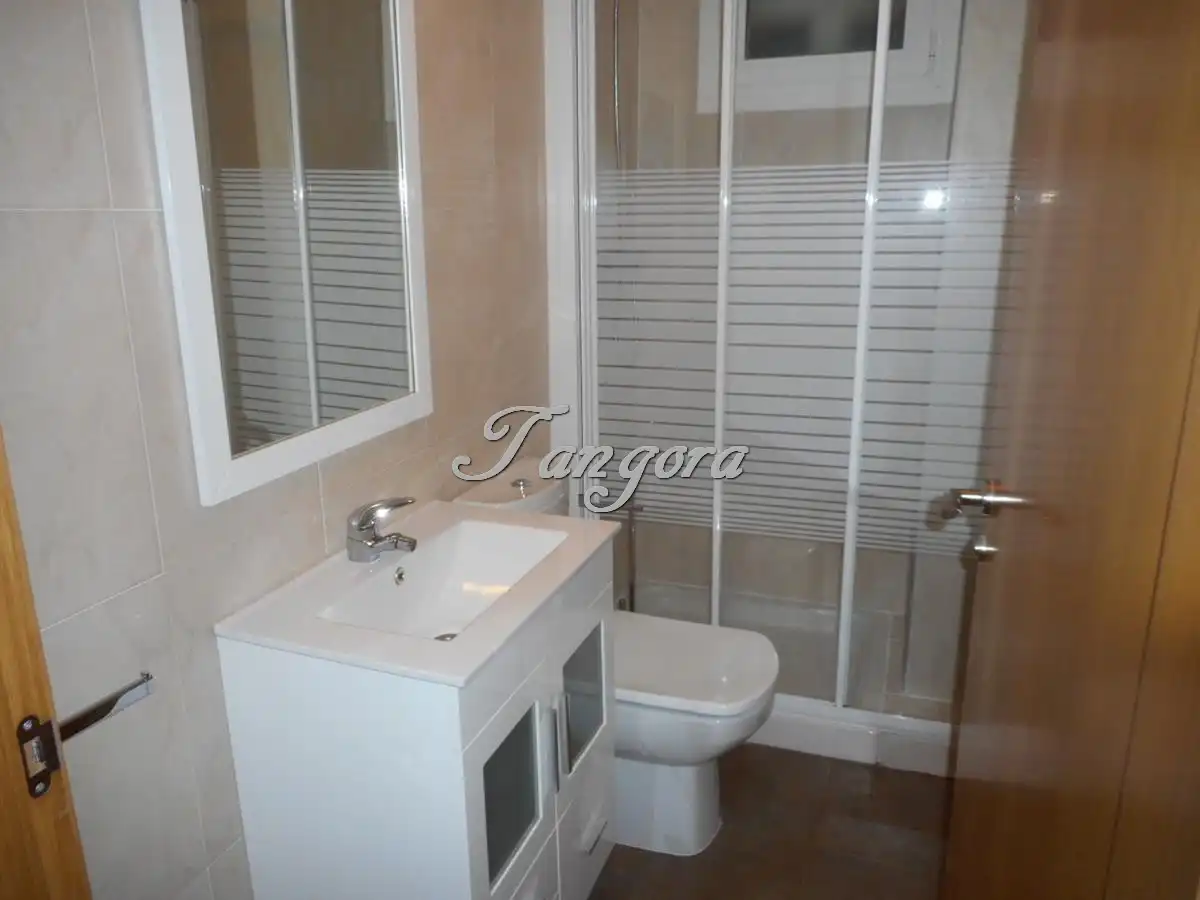 Baño de Piso en venta en Getxo  con Calefacción, Parquet y Horno