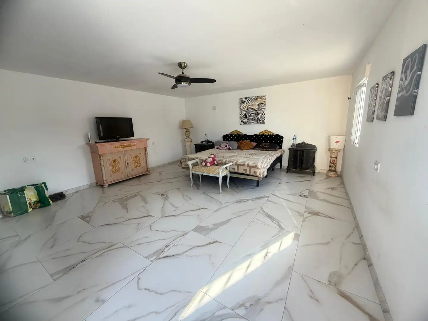 Sala d'estar de Casa o xalet en venda en Elche / Elx amb Aire condicionat, Jardí privat i Terrassa