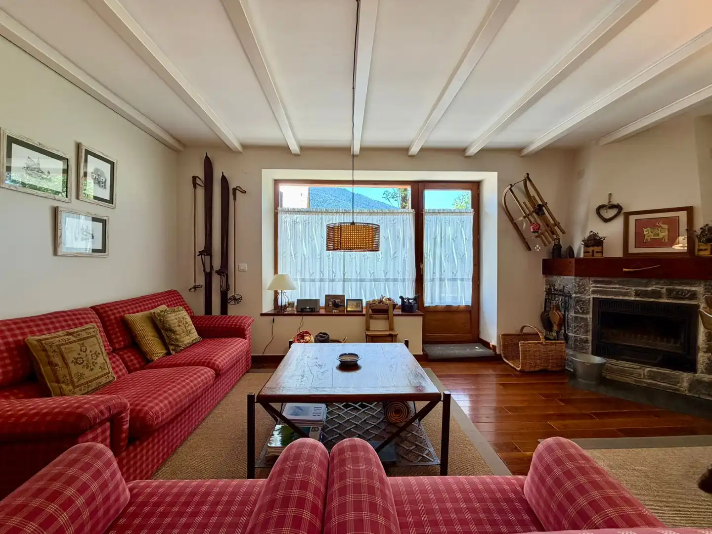 Sala de estar de Piso en venta en Naut Aran con Calefacción, Parquet y Terraza