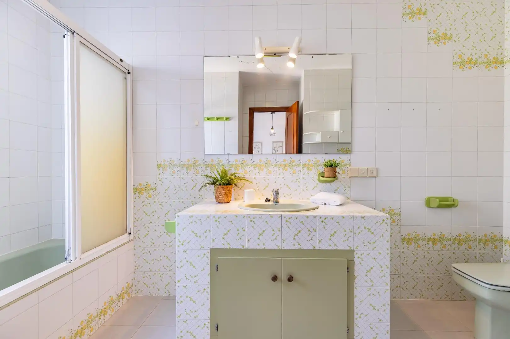 Baño de Casa o chalet en venta en Almazora / Almassora con Jardín privado, Terraza y Trastero