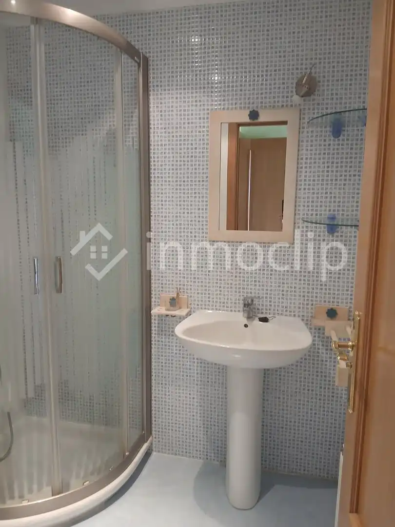 Bany de Pis de lloguer en Salamanca amb Calefacció i Moblat