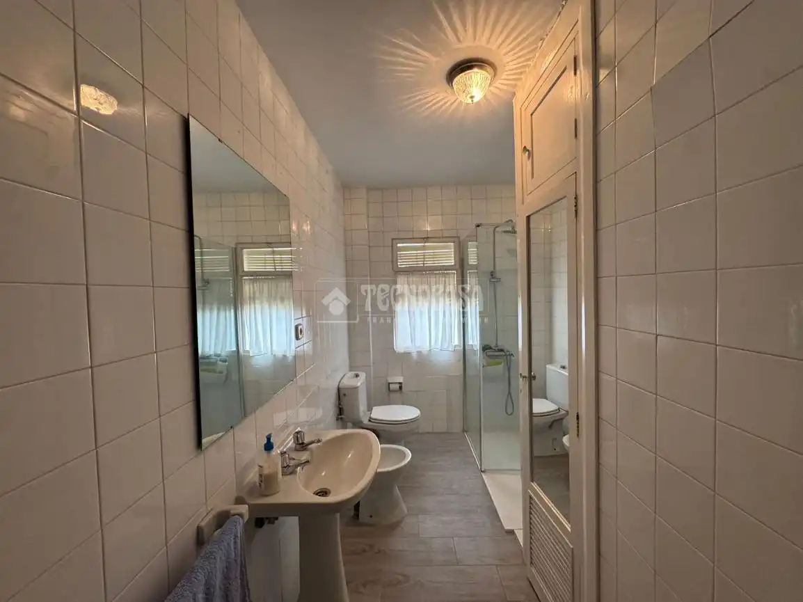 Bathroom of Flat for sale in Osuna  with Air Conditioner and Balcony