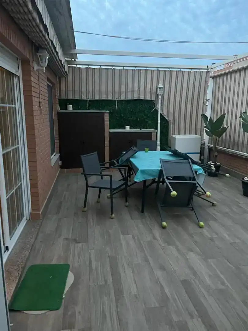 Terrassa de Pis en venda en Almería amb Aire condicionat, Jardí privat i Parquet