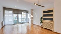 Living room of Flat for sale in  Barcelona Capital  with Air Conditioner, Terrace and Balcony