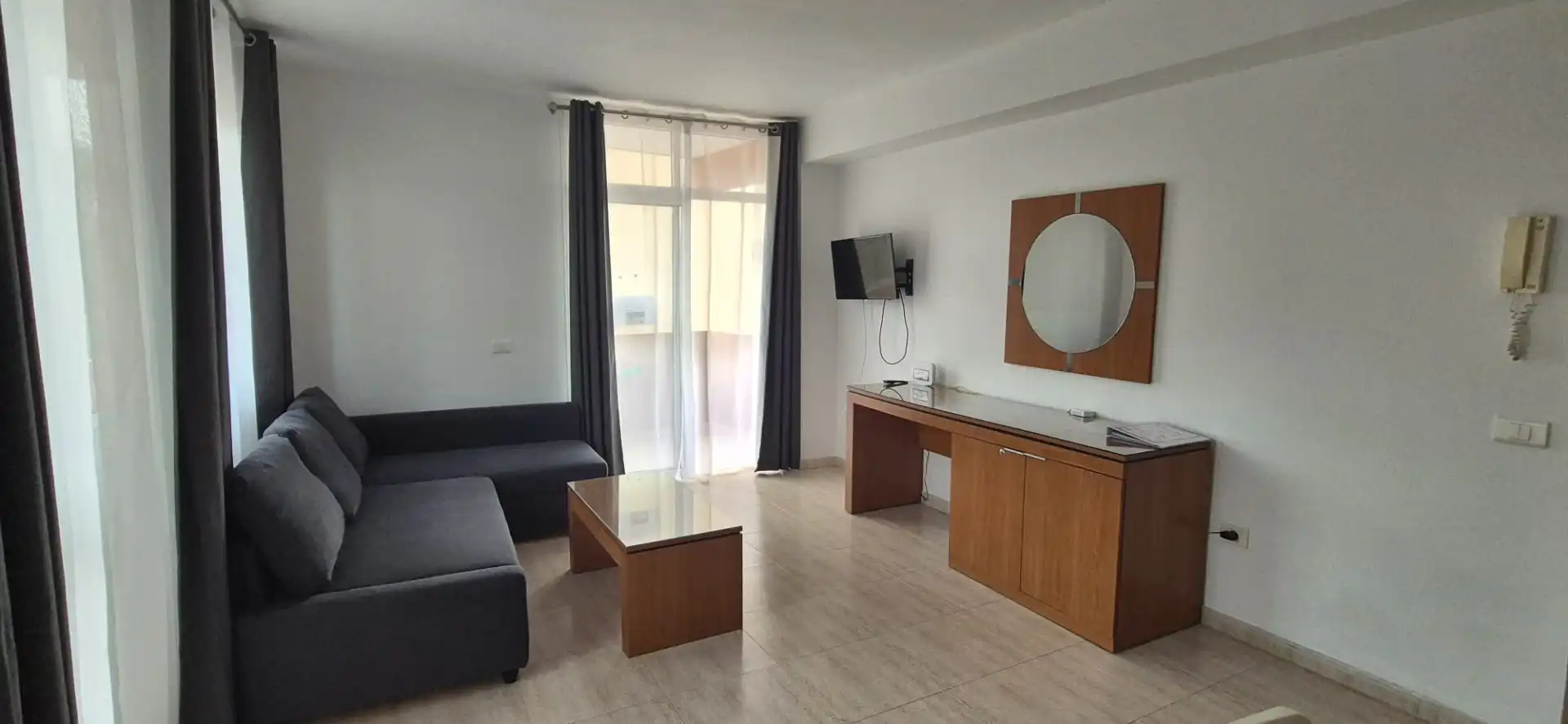 Living room of Flat for sale in Puerto de la Cruz  with Terrace, Furnished and Oven