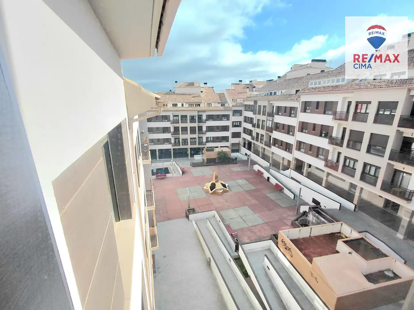 Vista exterior de Pis en venda en Baza amb Aire condicionat, Calefacció i Parquet