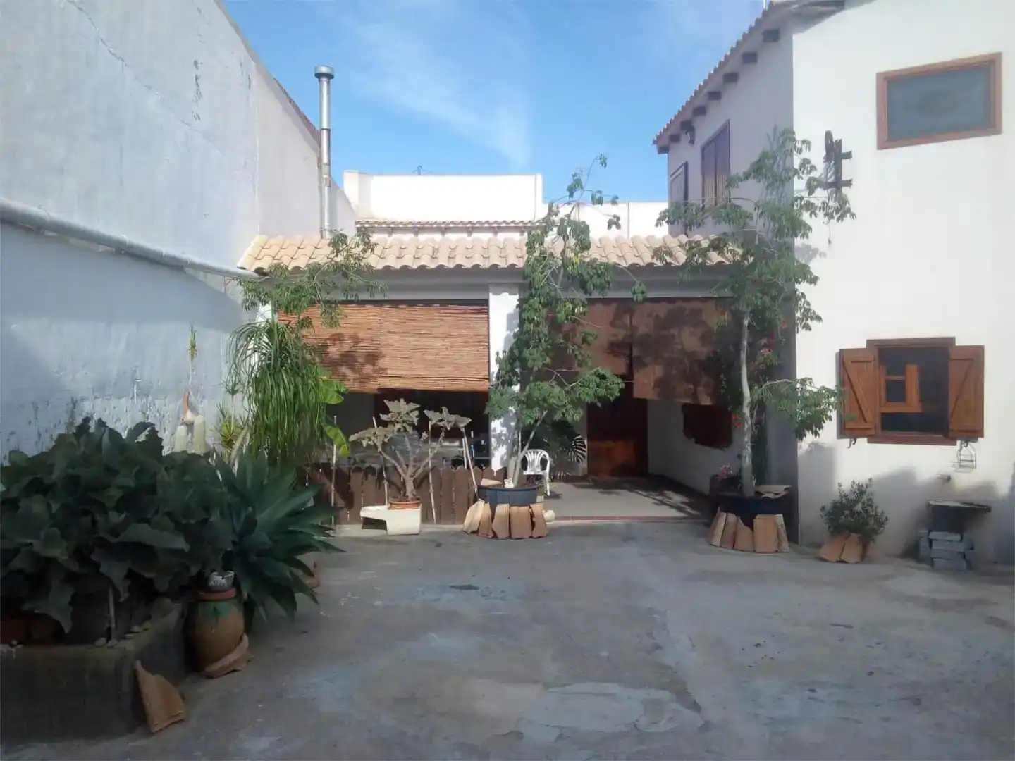 Vista exterior de Planta baixa en venda en Crevillent amb Balcó