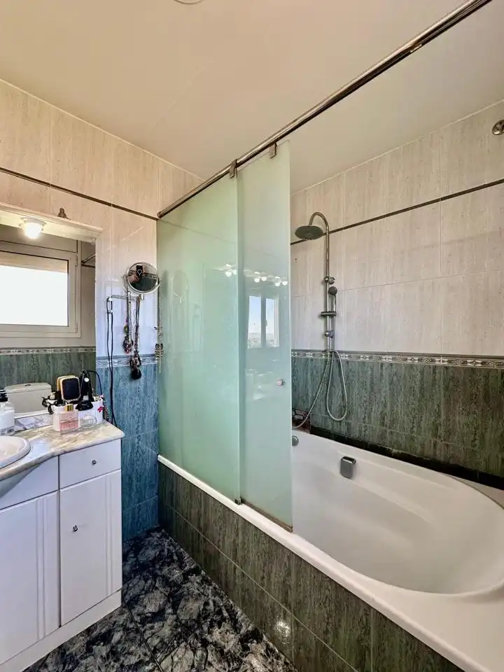 Casa amb piscina en venda a La Bisbal del Penedès, imagen 48