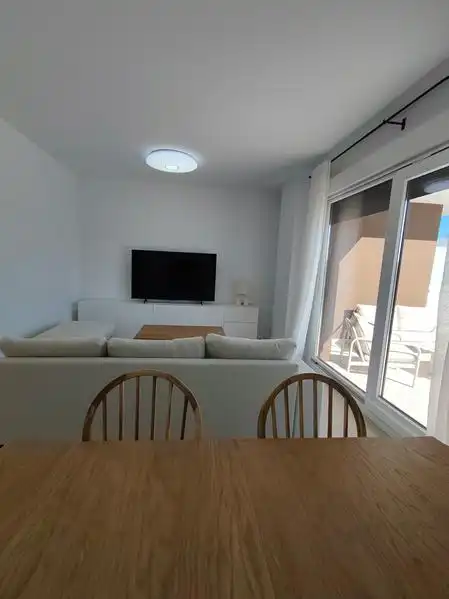 Sala de estar de Ático de alquiler en Estepona con Aire acondicionado, Calefacción y Jardín privado
