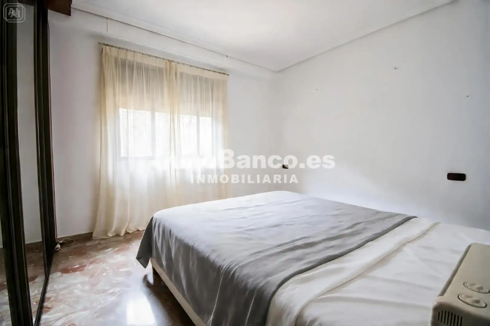 Habitación de Casa o chalet en venta en Chiva con Aire acondicionado, Calefacción y Jardín privado