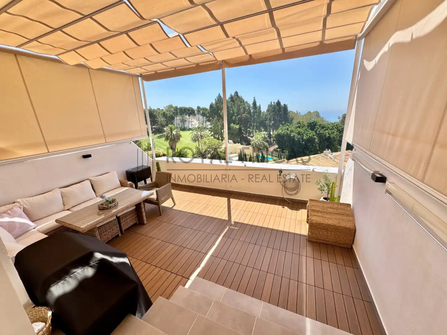 Terrace of Detached homes for sale in Benalmádena  with Air Conditioner, Terrace and Furnished
