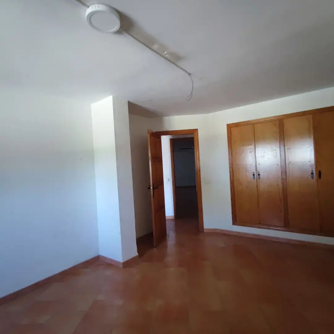 Casa con jardín en venta en El Carpio, imagen 27