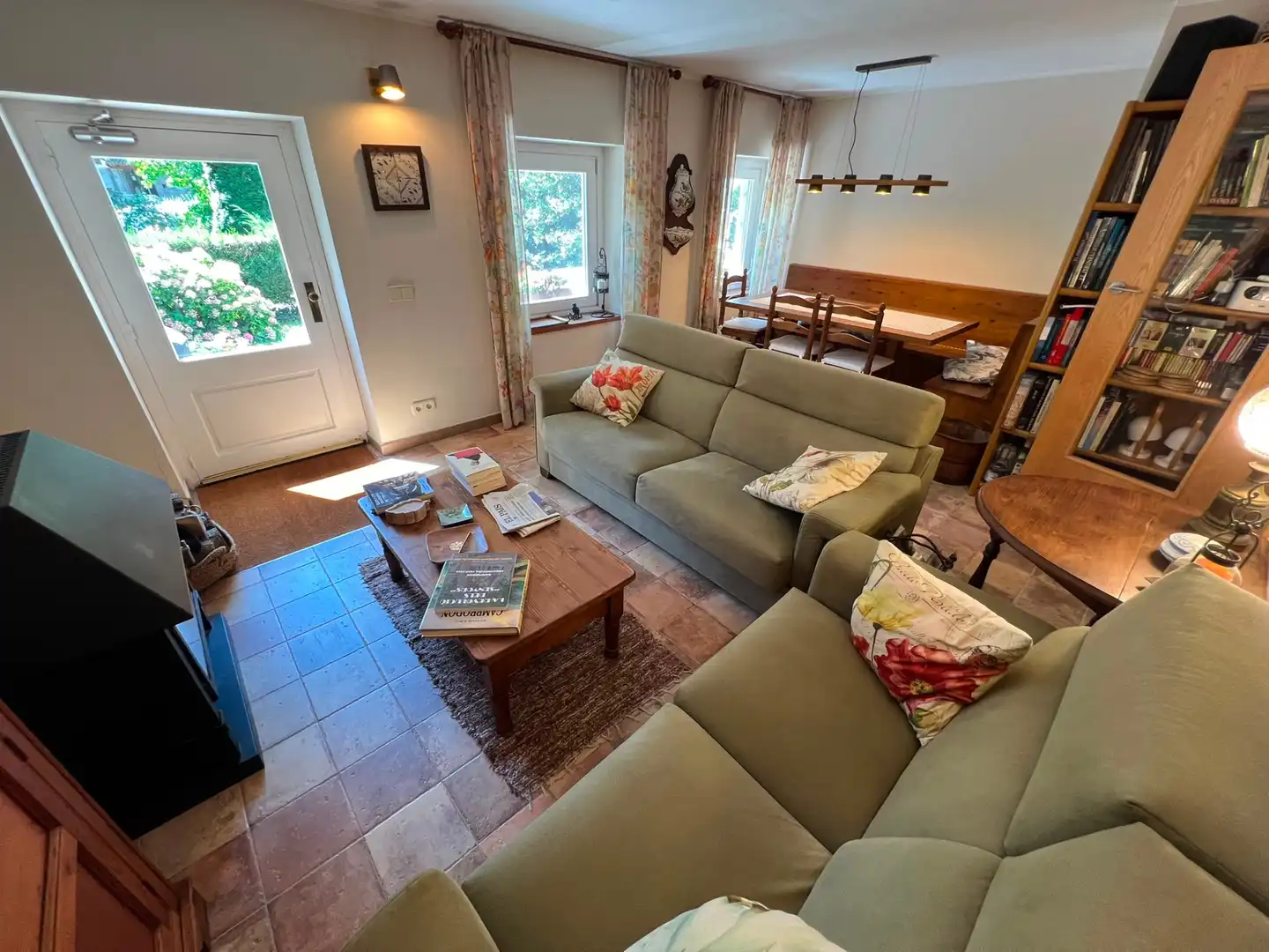 Sala de estar de Planta baja en venta en Camprodon con Jardín privado y Piscina comunitaria