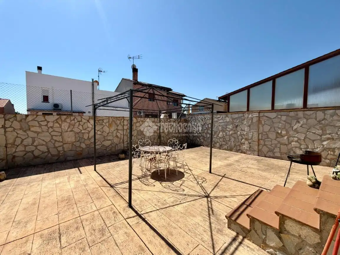 Terraza de Casa adosada en venta en Villanueva de la Torre con Jardín privado, Terraza y Balcón