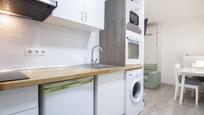 Kitchen of Flat to rent in  Barcelona Capital  with Parquet flooring and Balcony