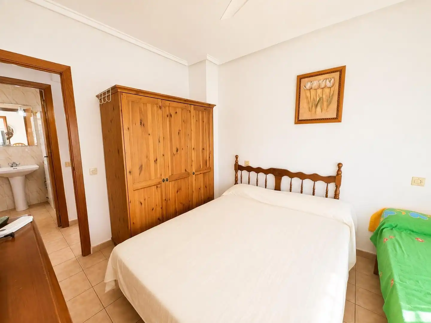 Casa aparellada amb terrassa en venda a Calle GABRIELA MISTRA, imagen 18