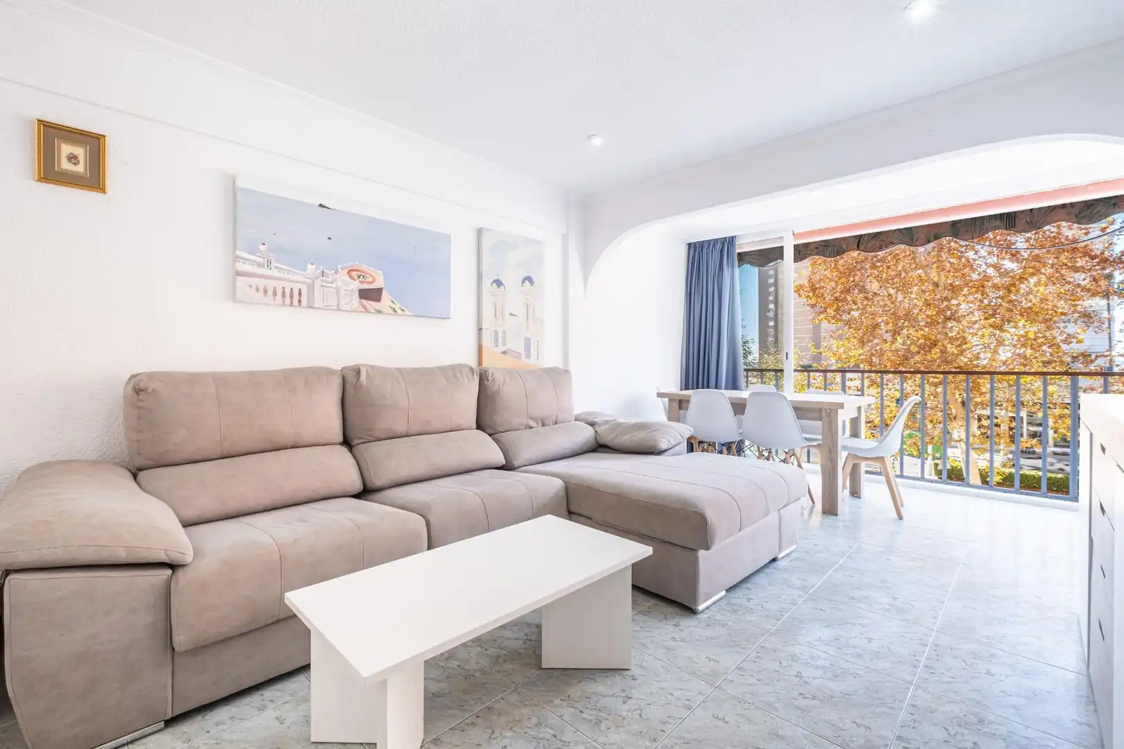 Sala de estar de Apartamento en venta en Benidorm con Aire acondicionado, Calefacción y Jardín privado