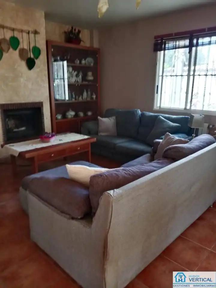 Sala de estar de Casa o chalet en venta en Náquera con Aire acondicionado, Terraza y Piscina