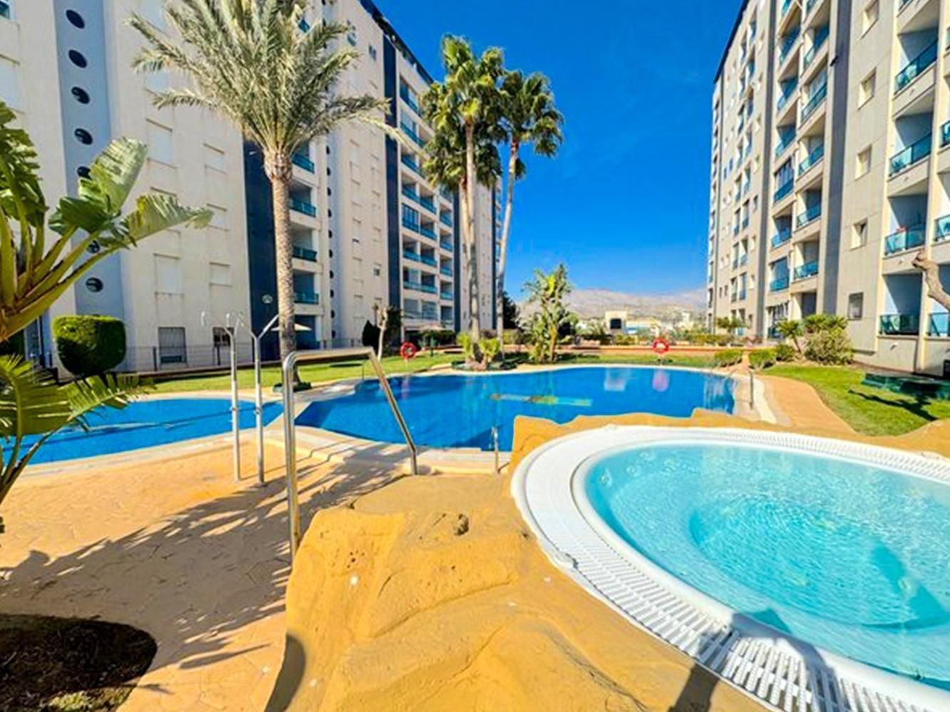 Swimming pool of Flat to rent in Villajoyosa / La Vila Joiosa  with Air Conditioner, Heating and Terrace