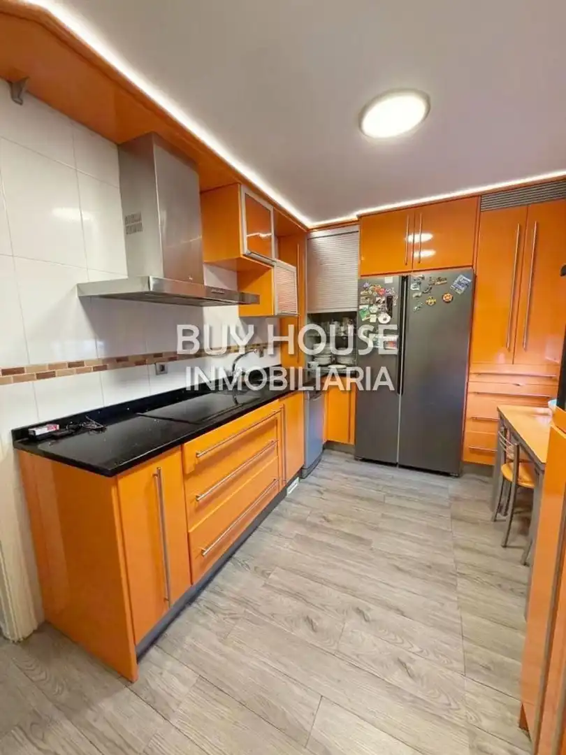 Chalet con piscina en venta en Calle Madeira 17, imagen 14