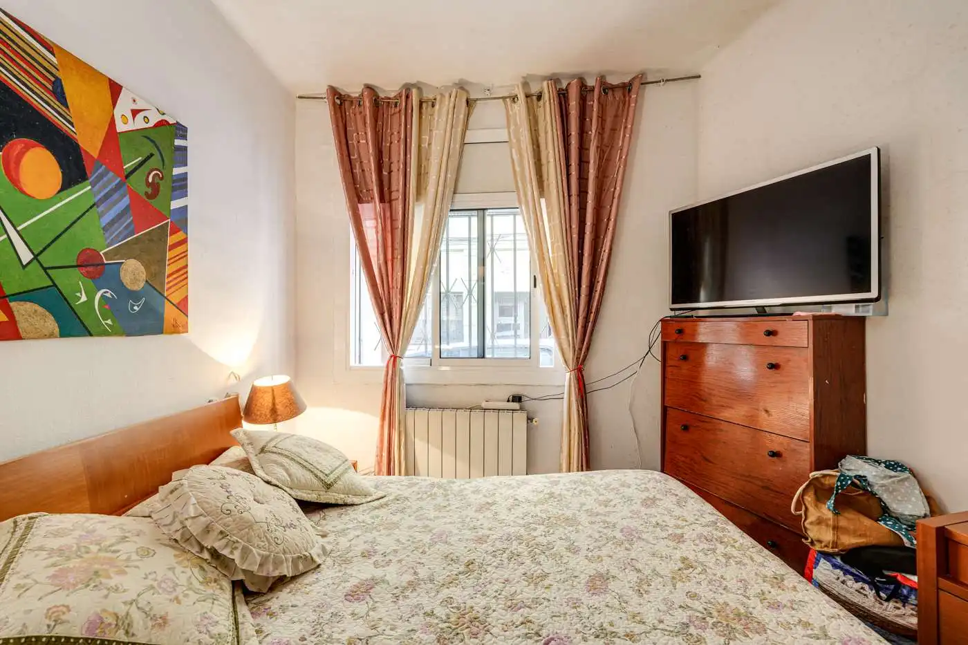 Schlafzimmer von Wohnung zum Verkauf in Barcelona mit Heizung und Möbliert