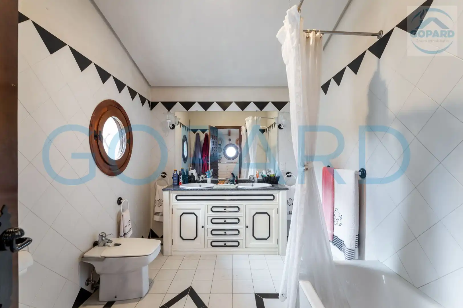 Bathroom of Houses for sale in Toledo  with Heating, Private garden and Terrace