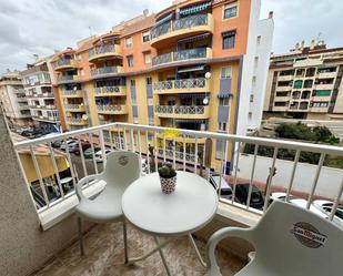 Terrassa de Apartament de lloguer en Torrevieja amb Aire condicionat, Calefacció i Moblat