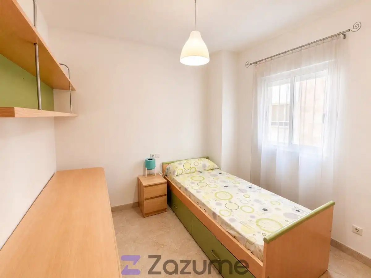 Habitación de Piso de alquiler en Málaga con Aire acondicionado, Calefacción y Terraza