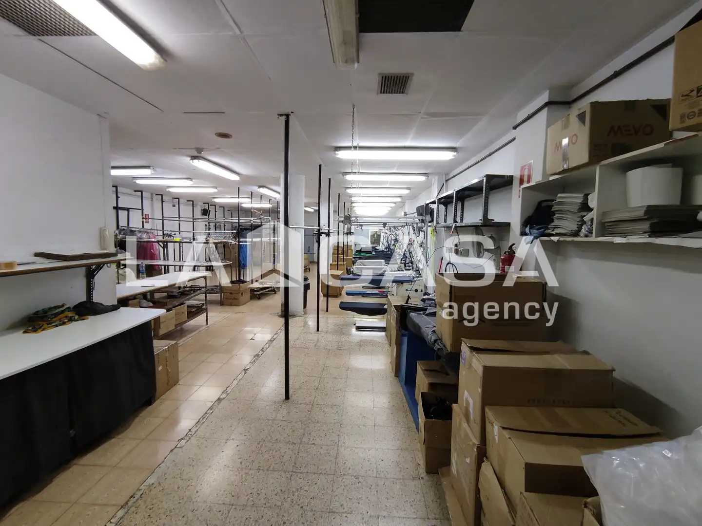 Local comercial en venda a Can Mariner, imagen 37
