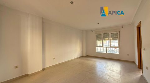 Foto 3 de Casa adosada en venta en Núcleo urbano, Chiclana de la Frontera