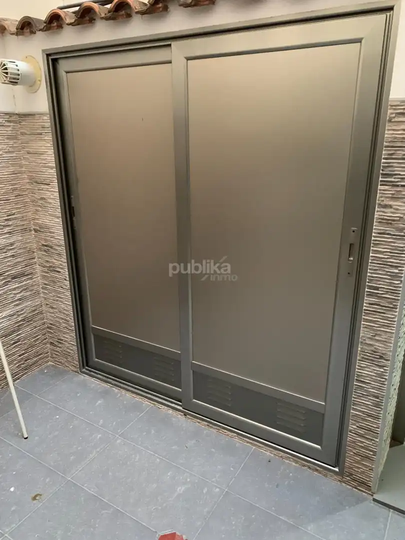Vista exterior de Pis en venda en Santa Pola amb Aire condicionat, Calefacció i Moblat