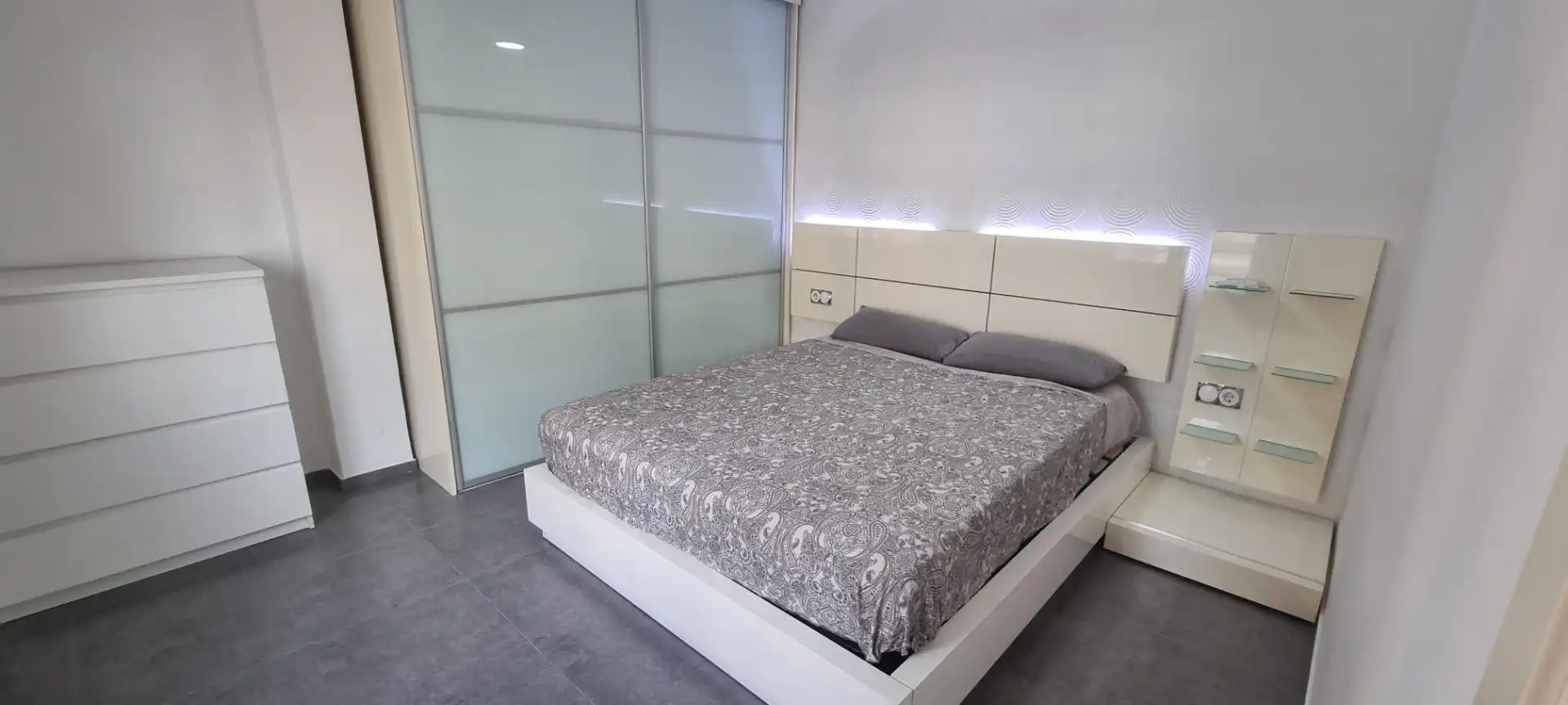 Habitación de Piso en venta en Cullera con Aire acondicionado, Calefacción y Amueblado