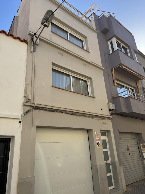 Exterior view of Single-family semi-detached for sale in Malgrat de Mar  with Heating, Storage room and Oven