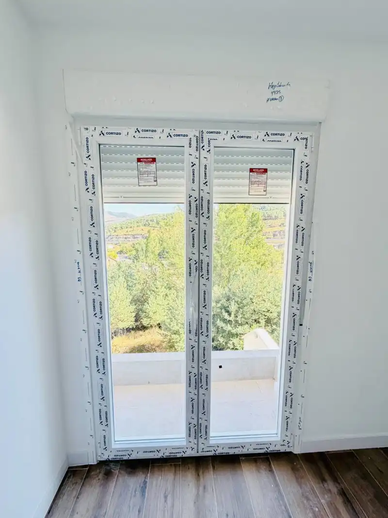 Casa aparellada amb jardí en venda a San Rafael, imagen 26