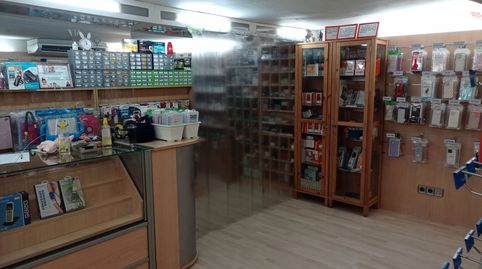 Local entreplanta comercial en Carretería, con entrada directa y derecho de escaparates en portal y vestíbulo. 64 m2, acondicionad, imatge 4