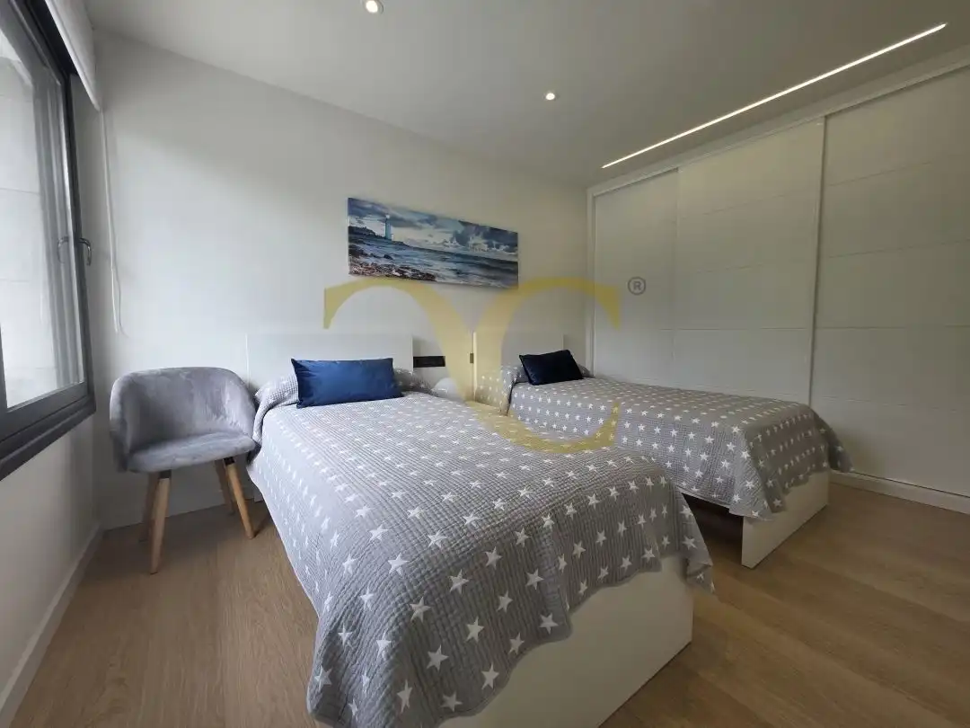 Habitación de Casa o chalet en venta en Llanes con Calefacción, Jardín privado y Terraza