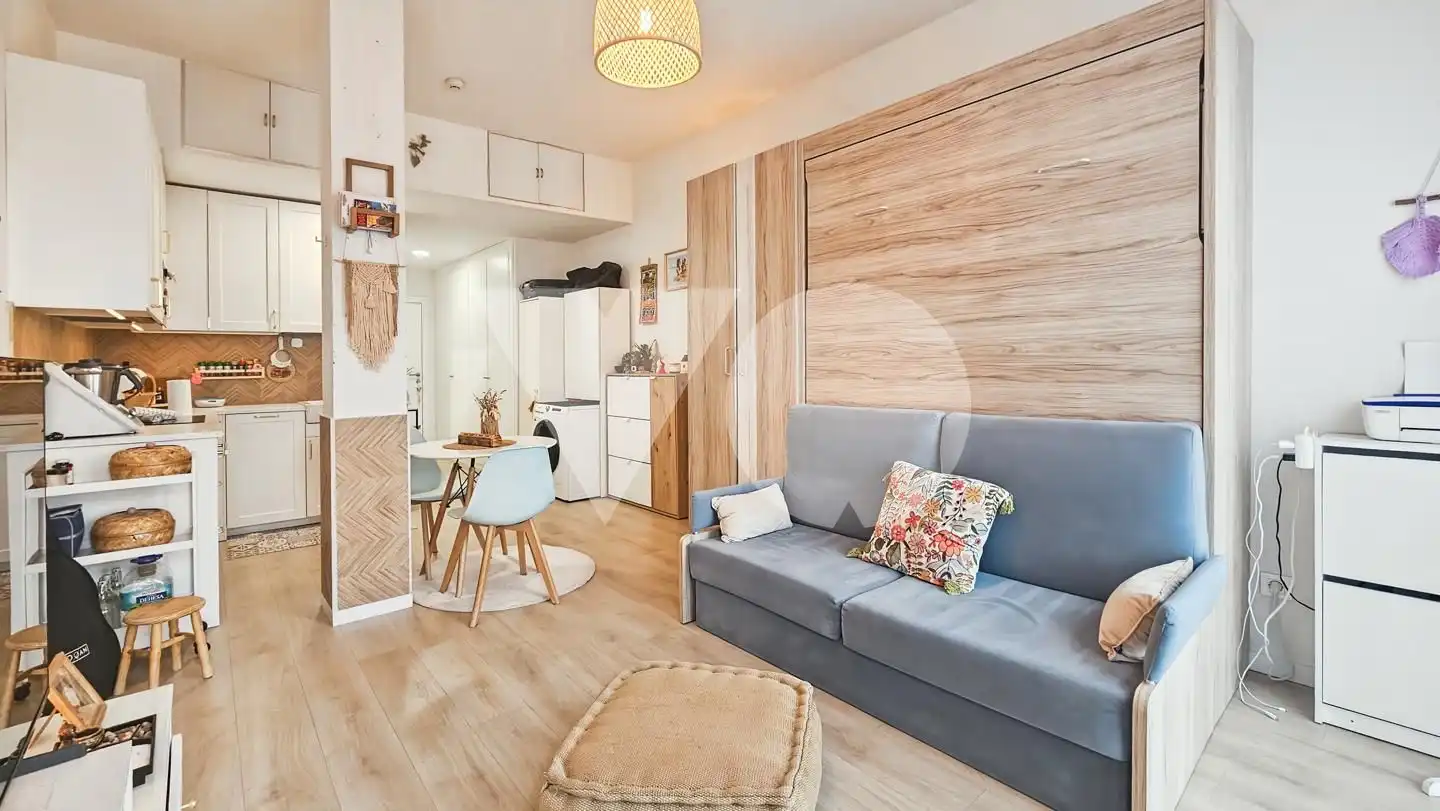 Living room of Study for sale in  Madrid Capital  with Air Conditioner, Heating and Terrace